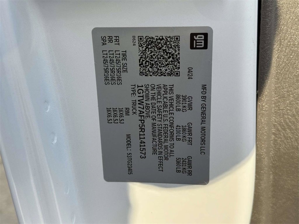 Used 2024 GMC Savana 2500 Work Van w/ Driver Convenience Package image 28