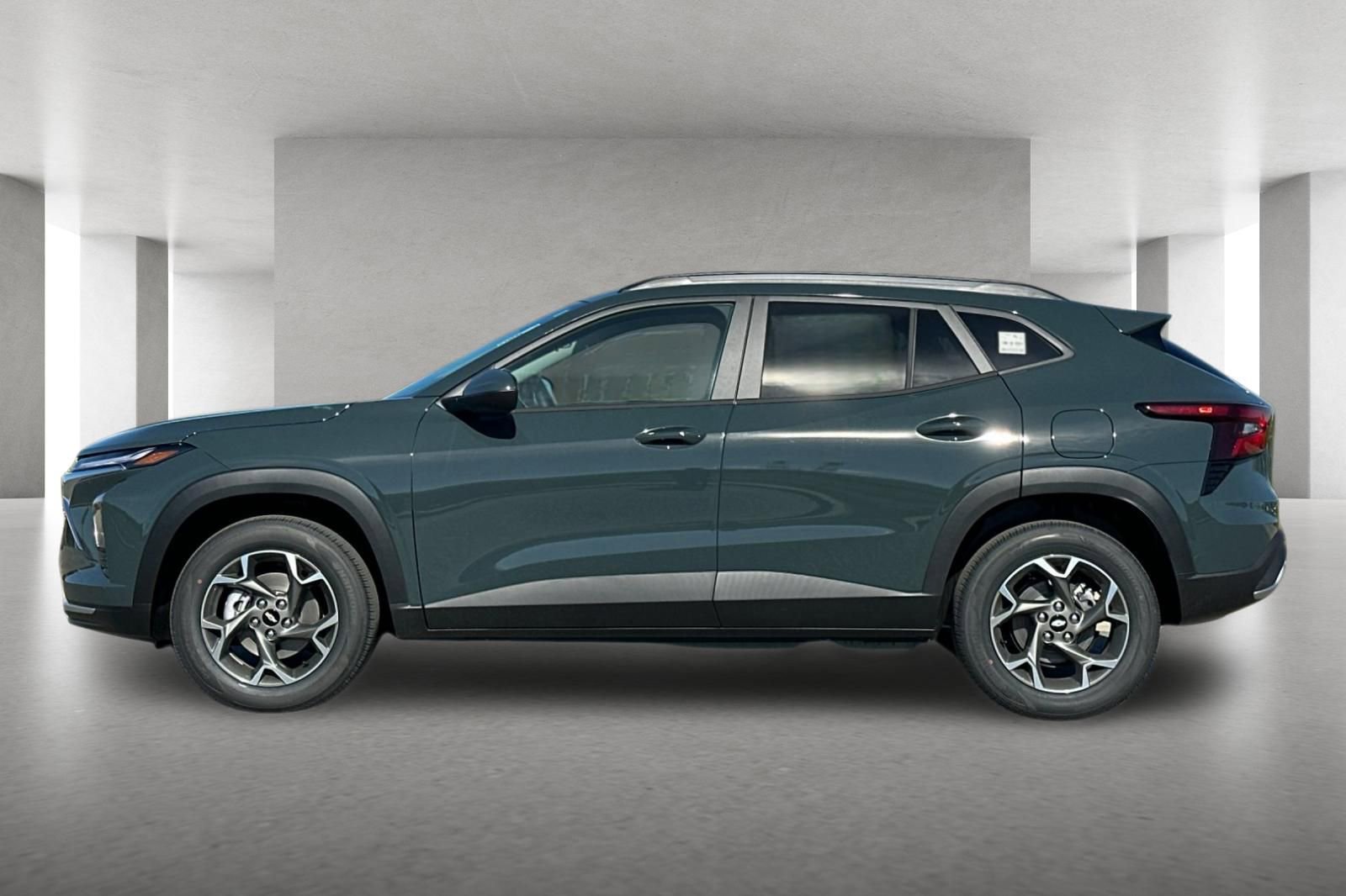 New 2026 Chevrolet Trax LT w/ Driver Confidence Package FWD image 7