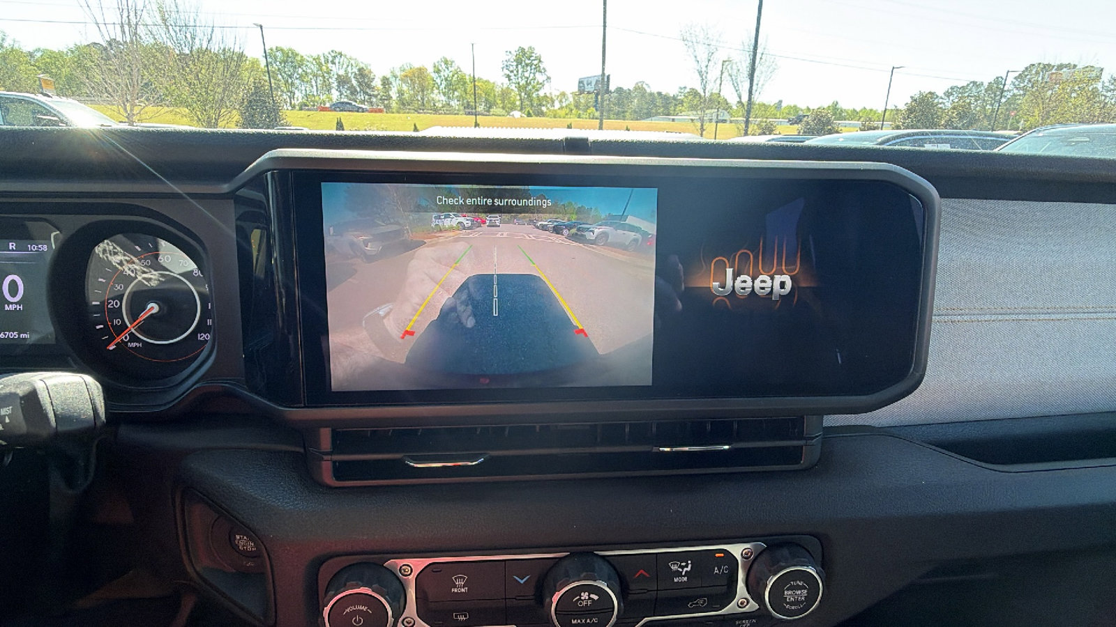 Used 2025 Jeep Wrangler Sport S image 33