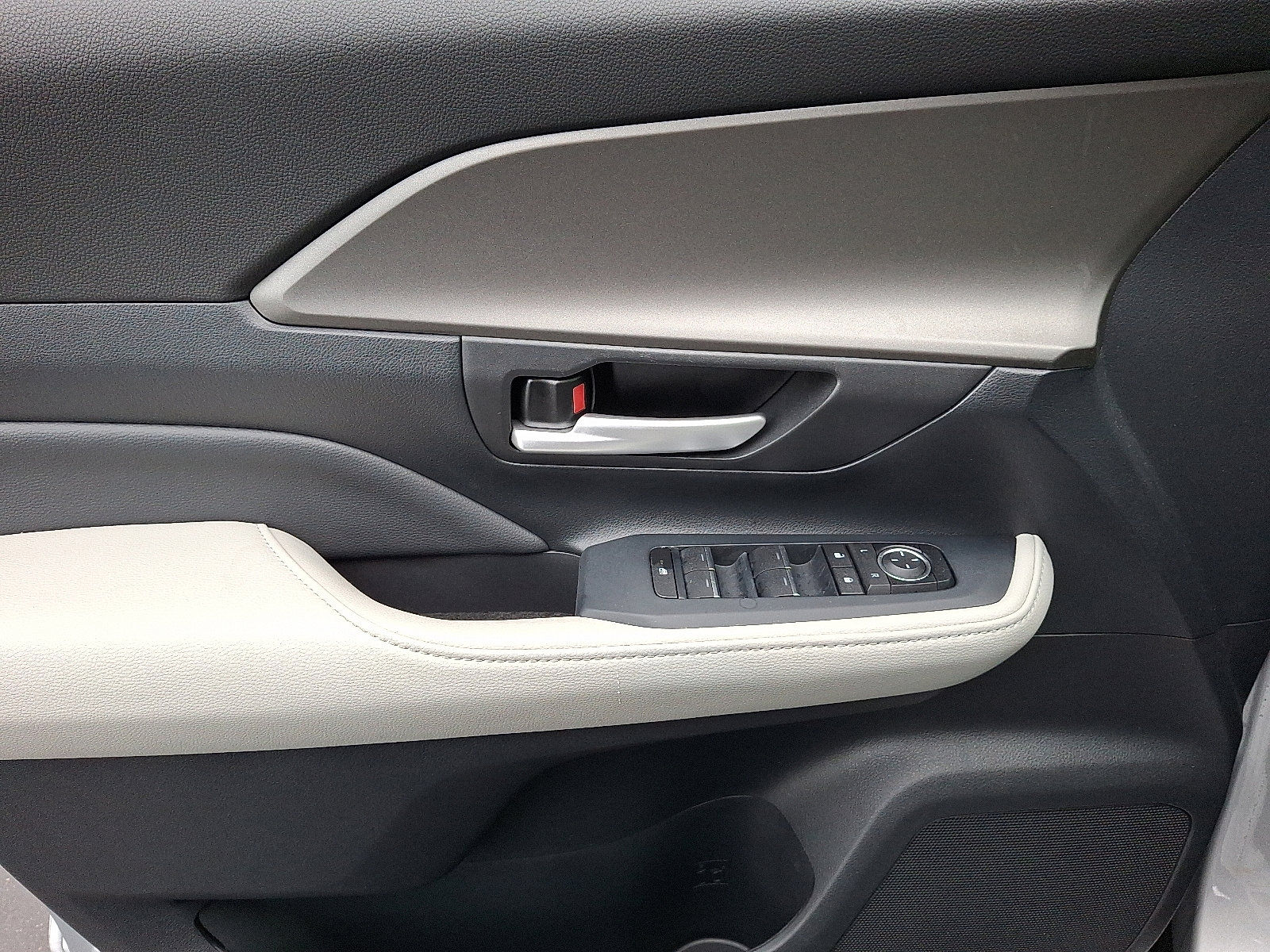 Used 2024 Toyota Grand Highlander XLE image 13