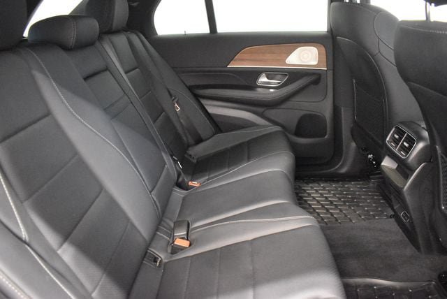 Used 2026 Mercedes-Benz GLE 450e 4MATIC image 17