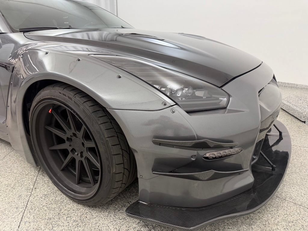 Used 2015 Nissan GT-R Black Edition AWD/4WD image 22