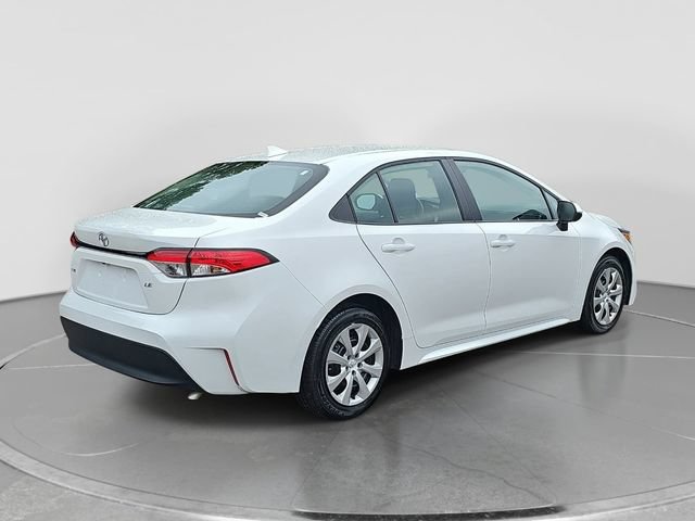 Used 2026 Toyota Corolla LE FWD image 9