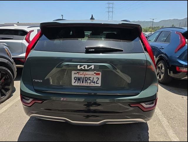 Certified 2024 Kia Niro Wave FWD image 5