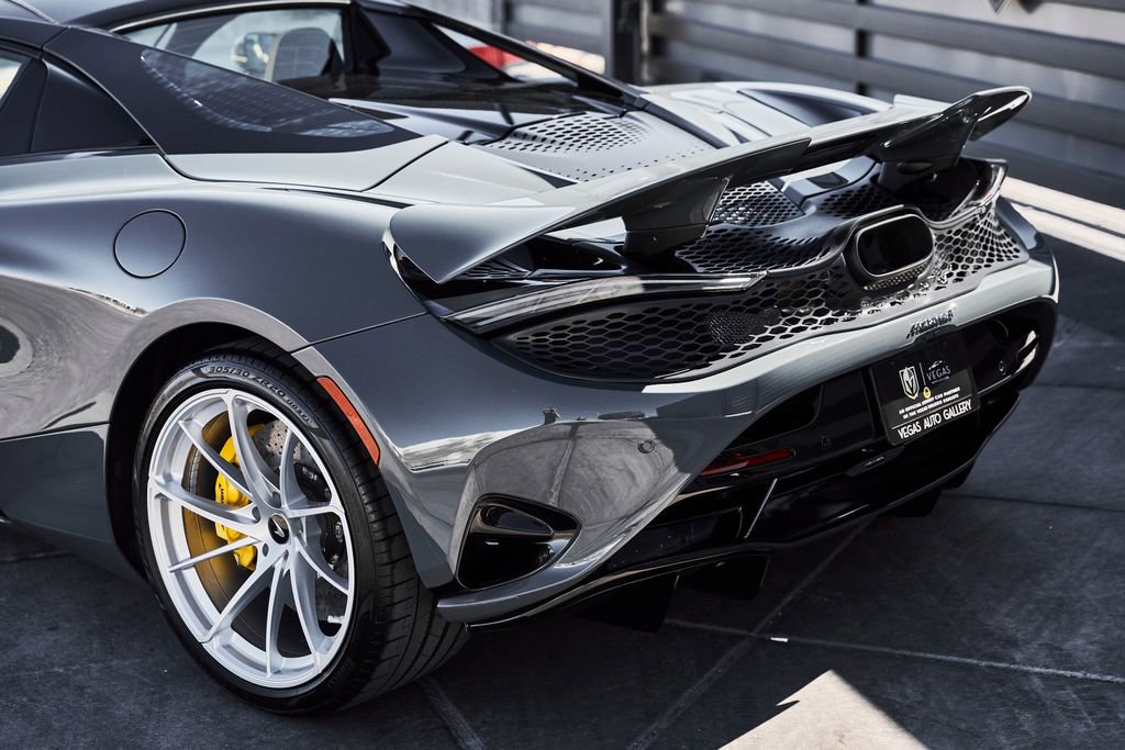 Used 2026 McLaren 750S Spider image 13