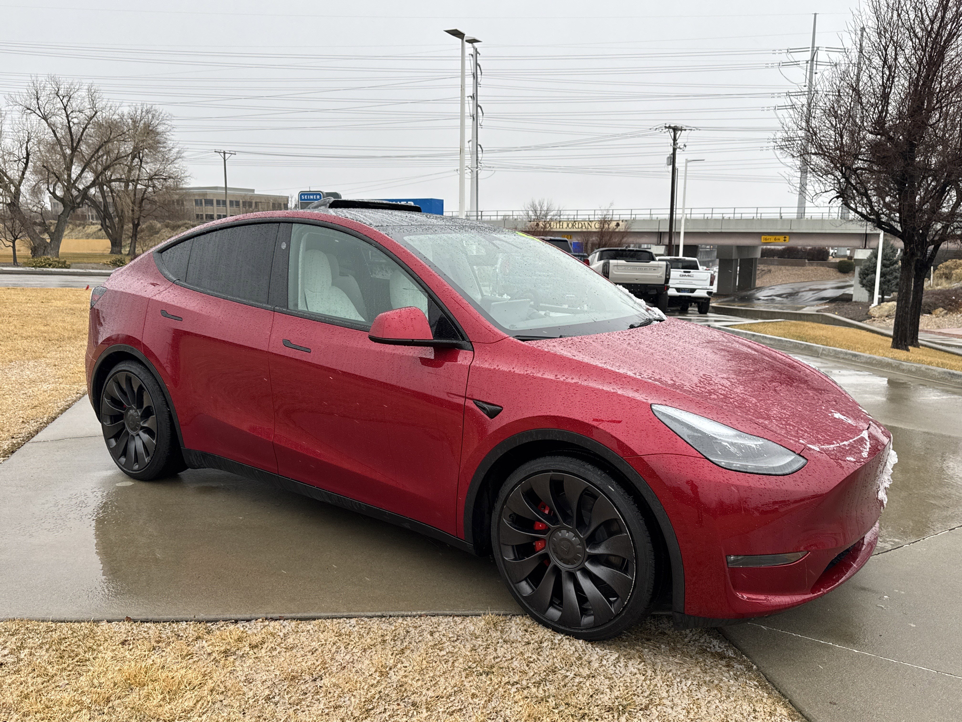 Used 2024 Tesla Model Y Performance image 7