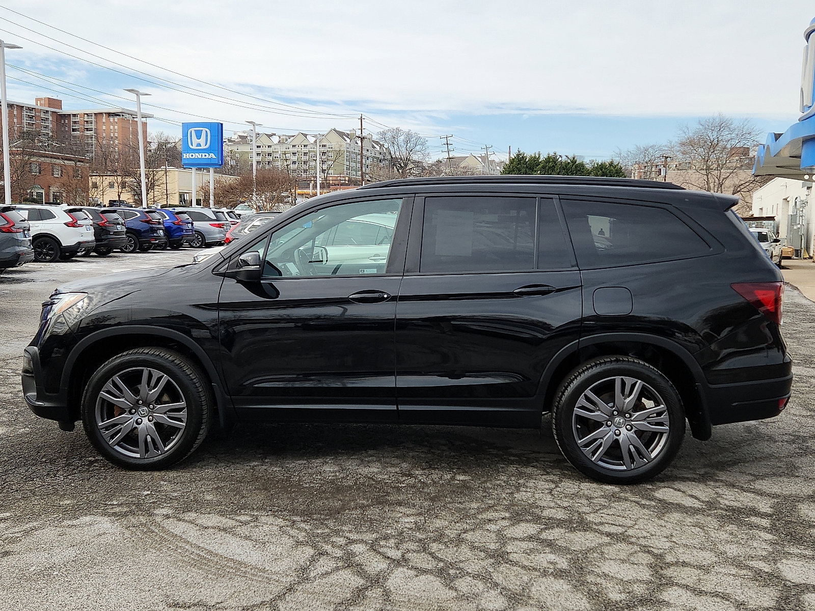 Used 2022 Honda Pilot Sport image 7
