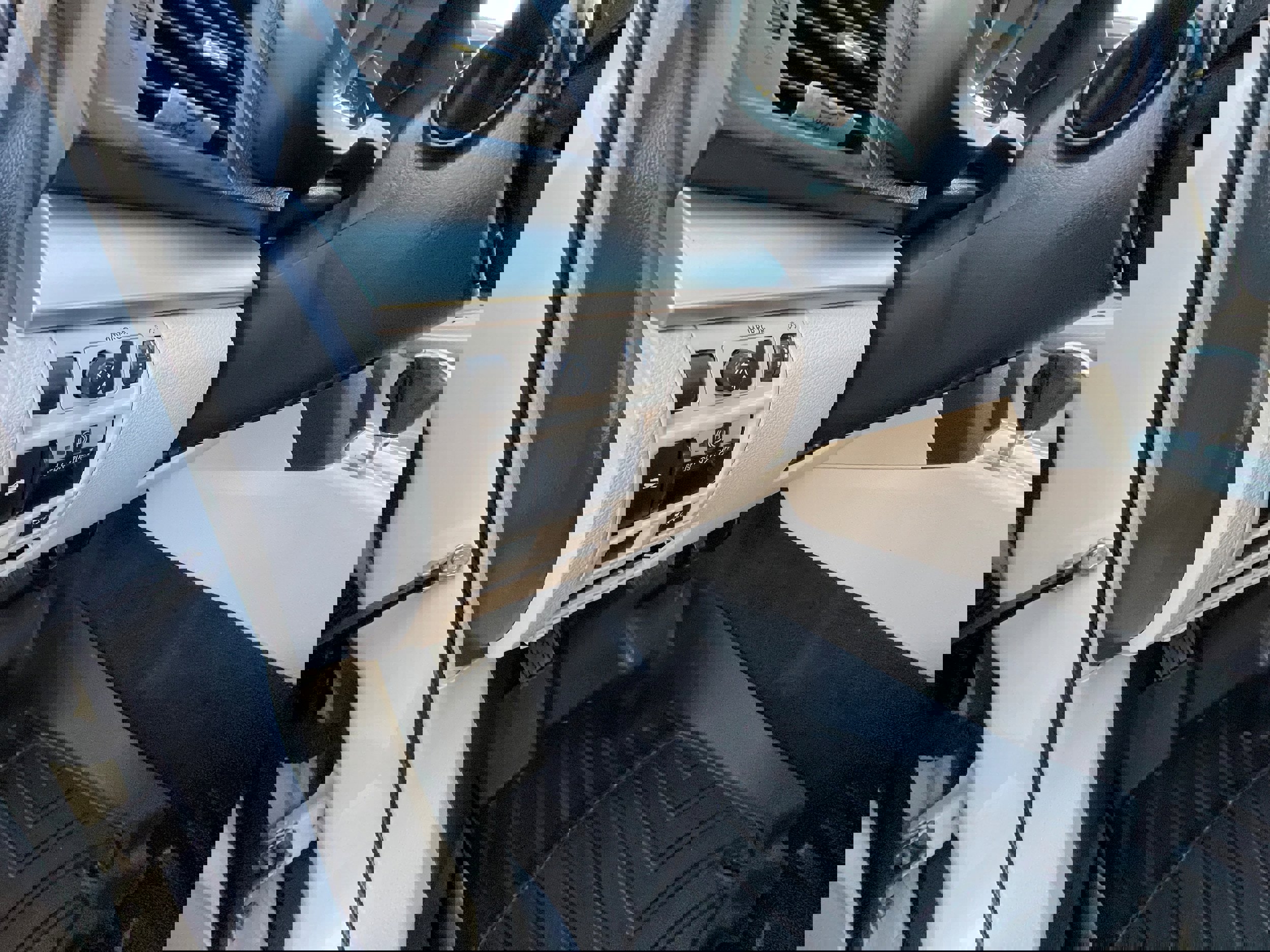 Used 2013 Subaru Outback 2.5i Premium image 17