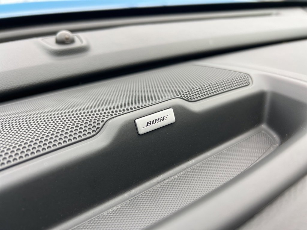 Used 2022 Chevrolet Colorado LT w/ Chrome Appearance Package image 22