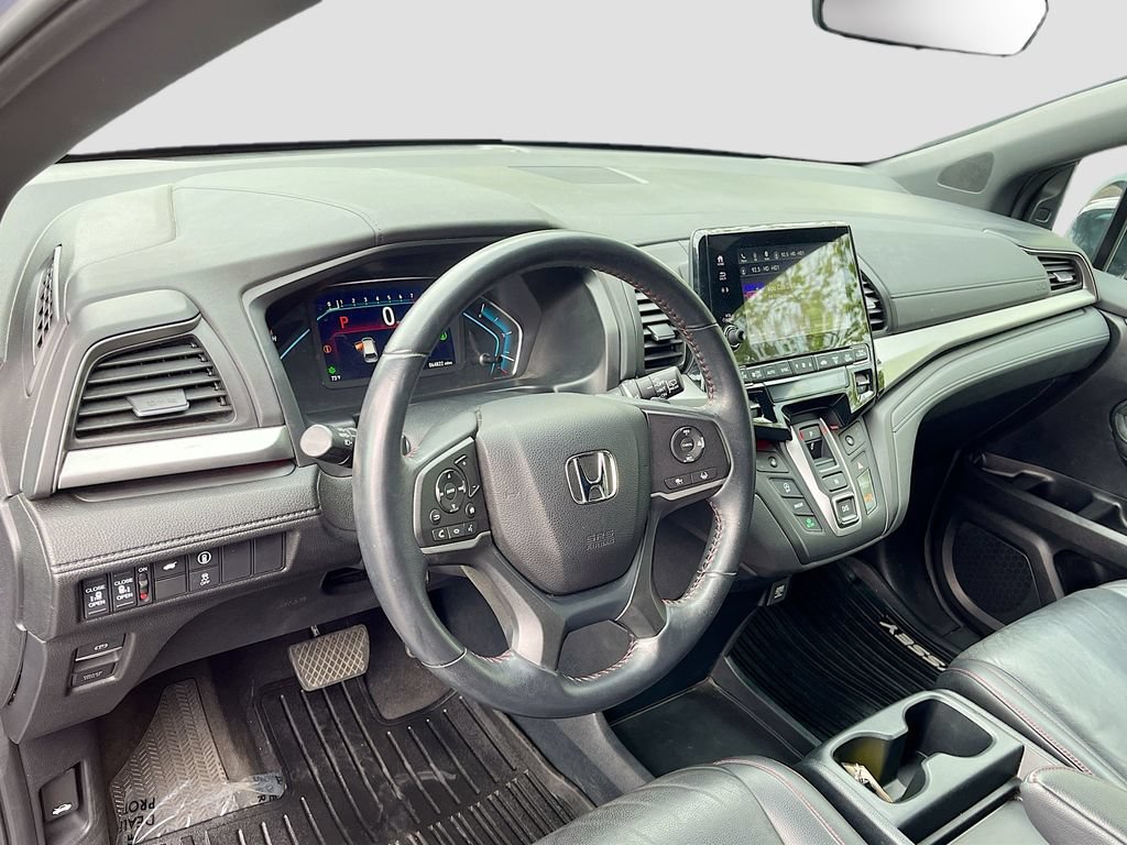 Used 2023 Honda Odyssey Sport image 9