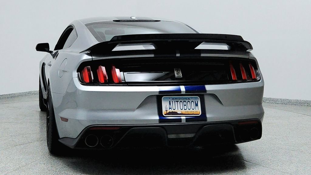 Used 2020 Ford Mustang Shelby GT350 w/ Technology Package image 4
