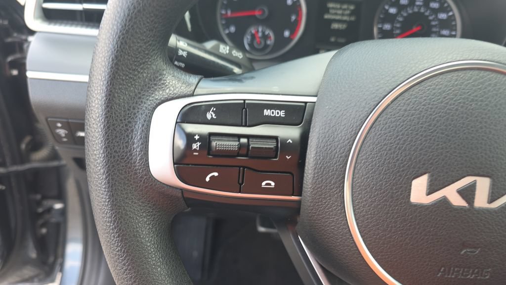 Used 2023 Kia K5 LXS FWD image 16