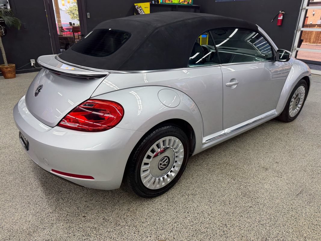 Used 2016 Volkswagen Beetle 1.8T S FWD image 5