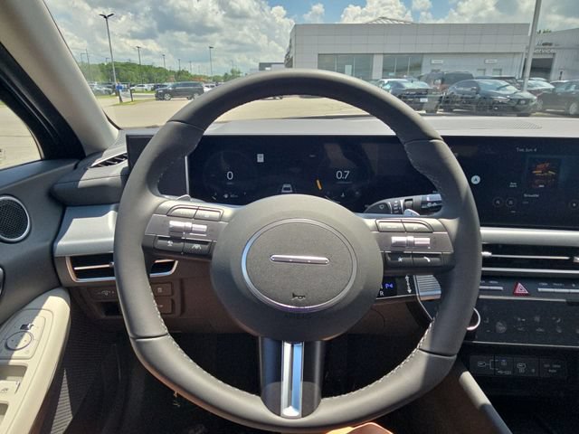 Used 2024 Hyundai Sonata SEL w/ Convenience Package FWD image 14