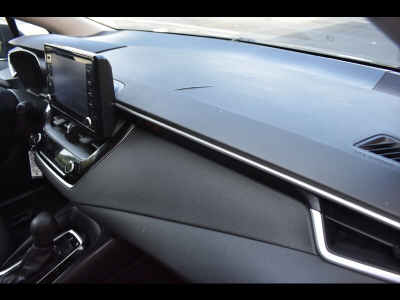 Used 2022 Toyota Corolla LE FWD image 36