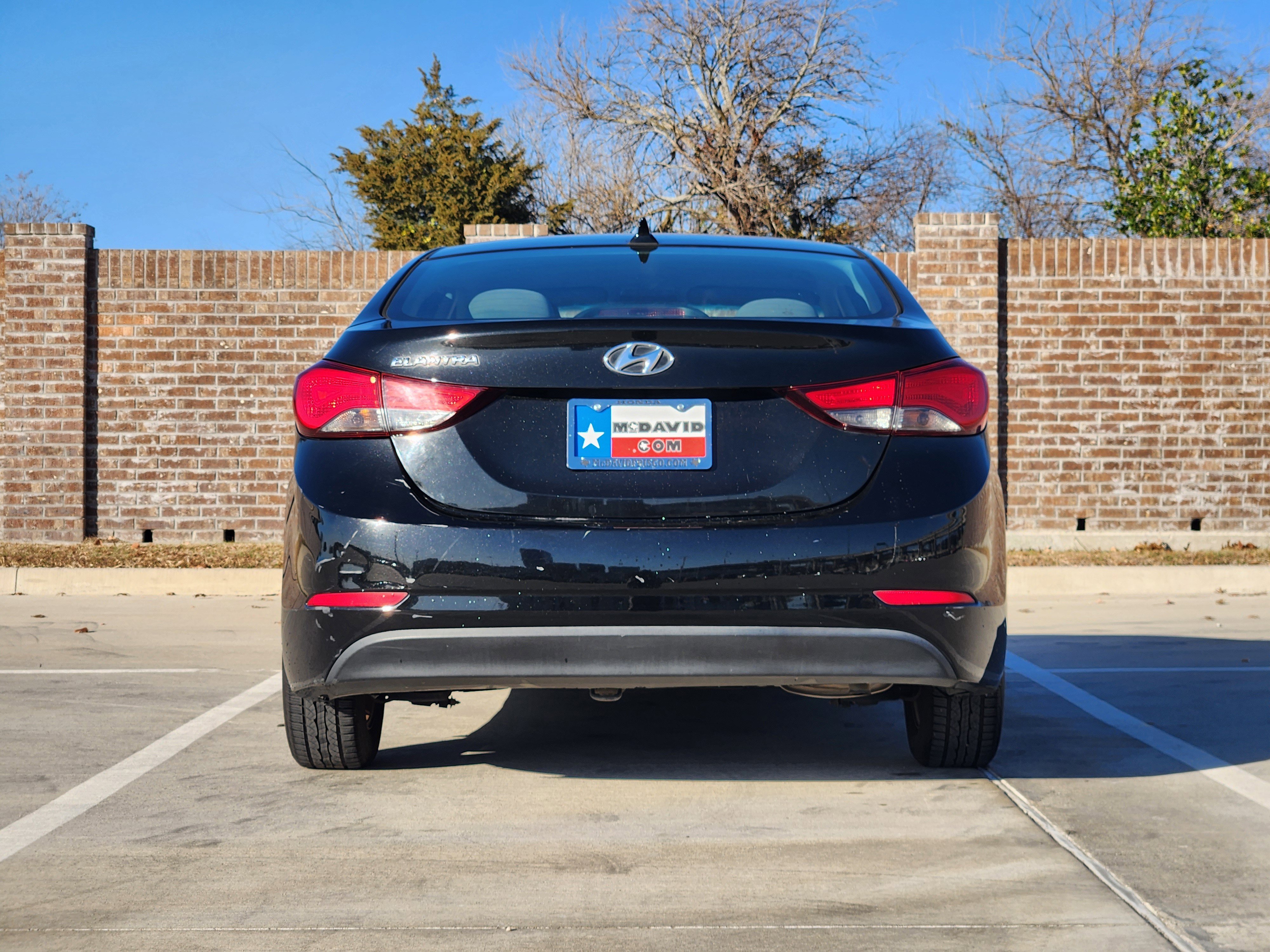Used 2015 Hyundai Elantra SE image 7