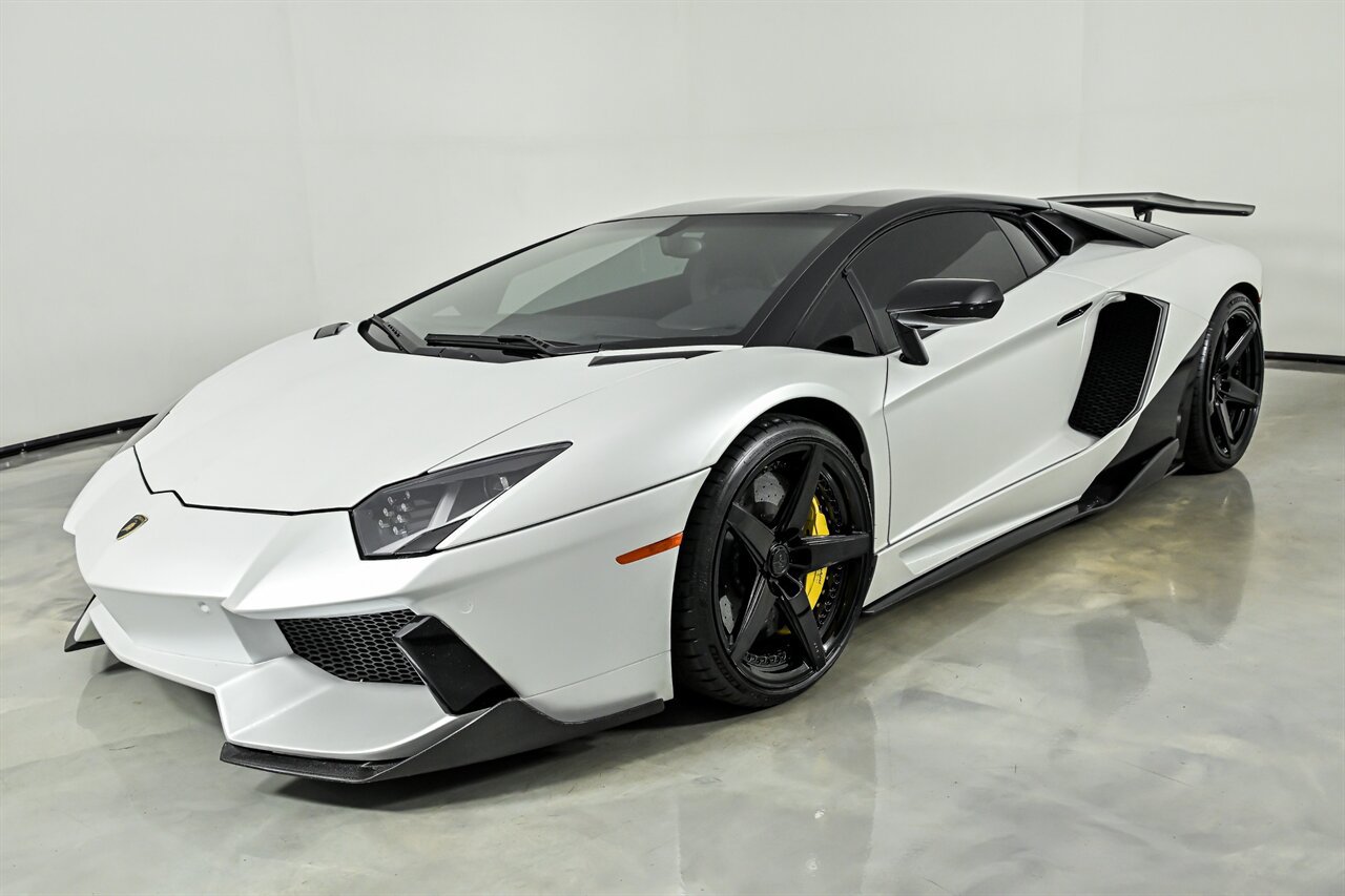 Used 2013 Lamborghini Aventador LP 700-4 AWD/4WD image 5