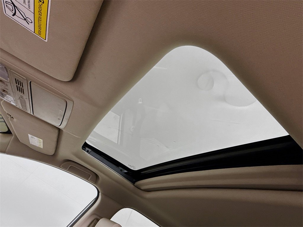 Used 2022 Honda CR-V EX-L image 5