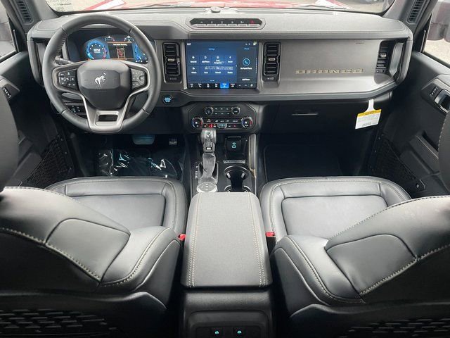 New 2025 Ford Bronco Badlands image 14