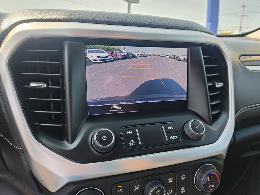 Used 2023 GMC Acadia SLE FWD image 17