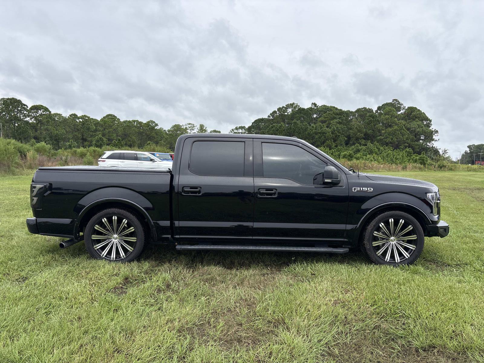 Used 2016 Ford F150 XLT w/ Equipment Group 302A Luxury RWD image 2