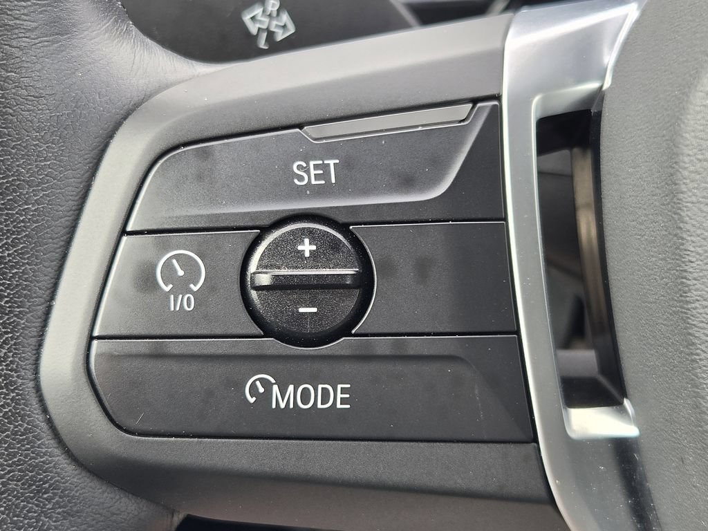 Used 2025 BMW X1 xDrive28i AWD/4WD image 23