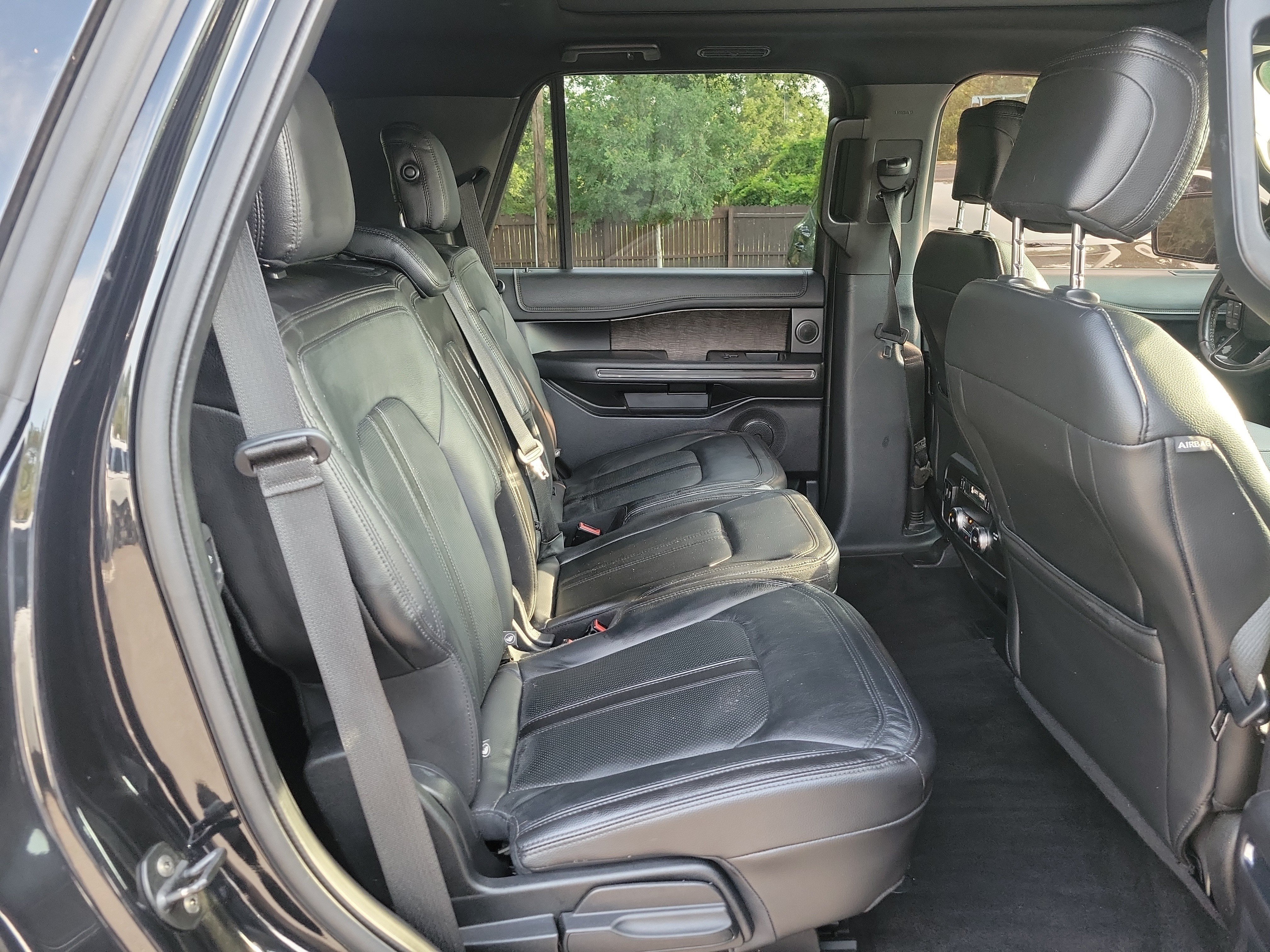 Used 2018 Ford Expedition Limited RWD image 12
