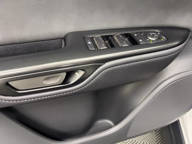 Certified 2025 Lexus RZ 300e FWD image 9