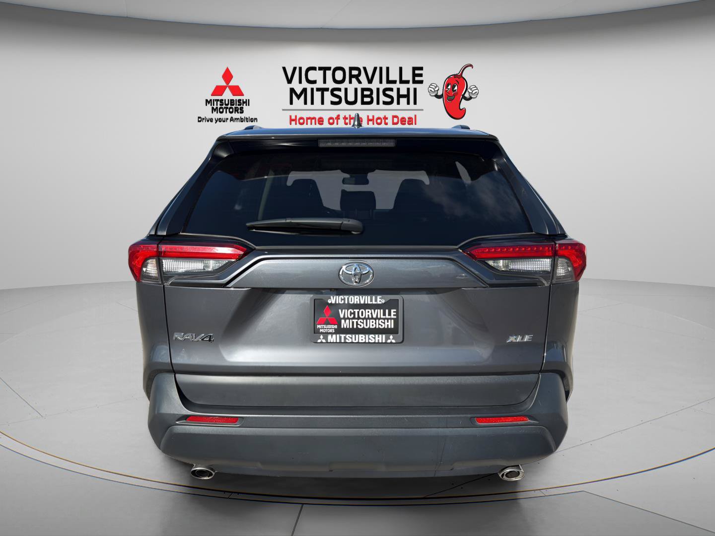Used 2024 Toyota RAV4 XLE FWD image 8