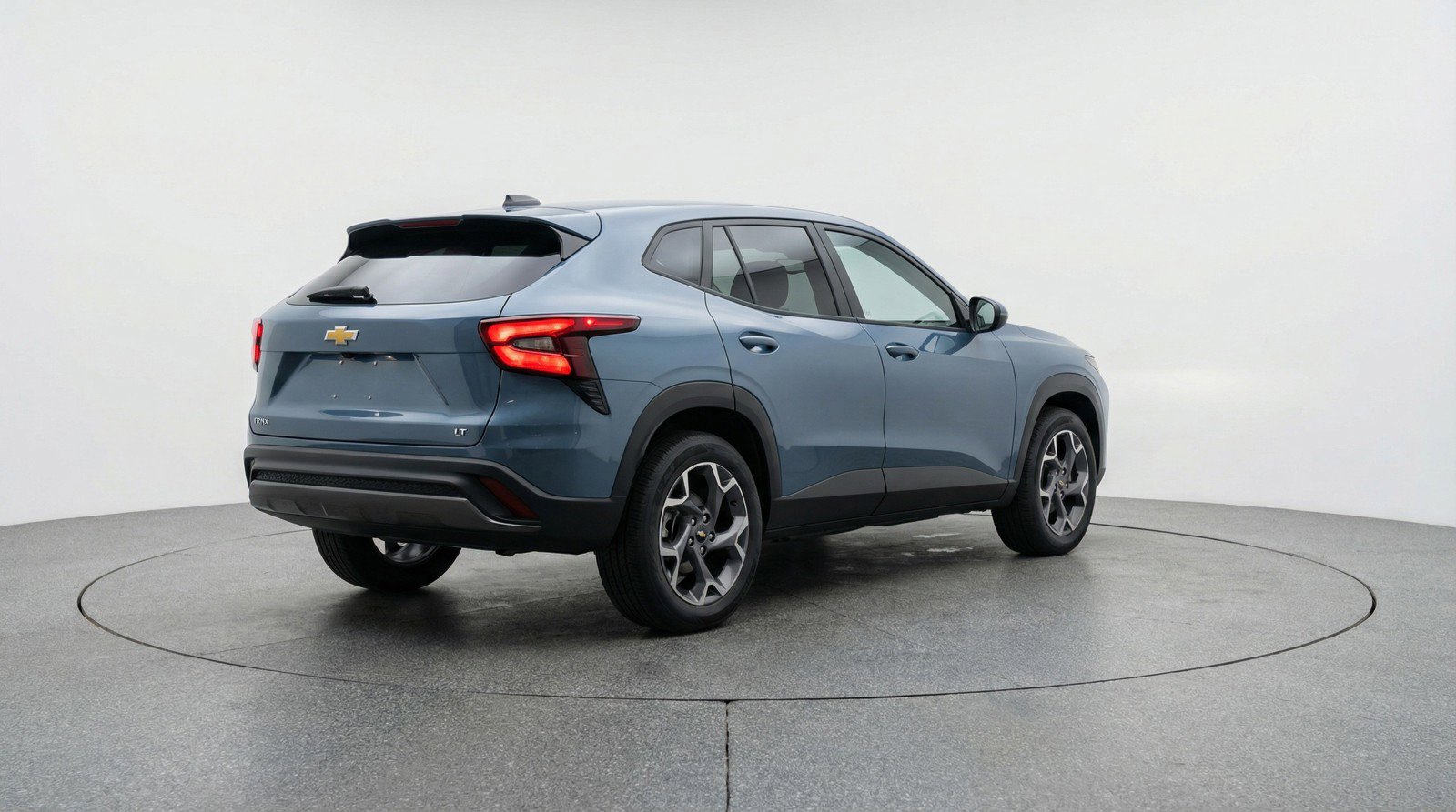 Used 2025 Chevrolet Trax LT image 7