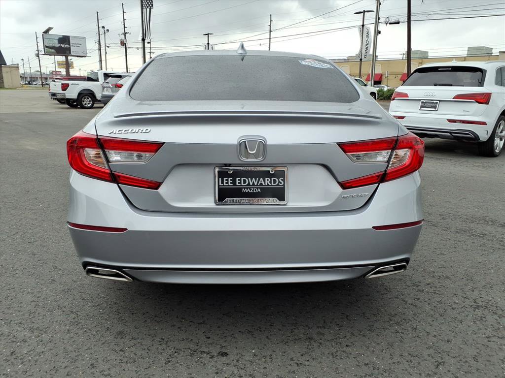 Used 2019 Honda Accord Sport image 3
