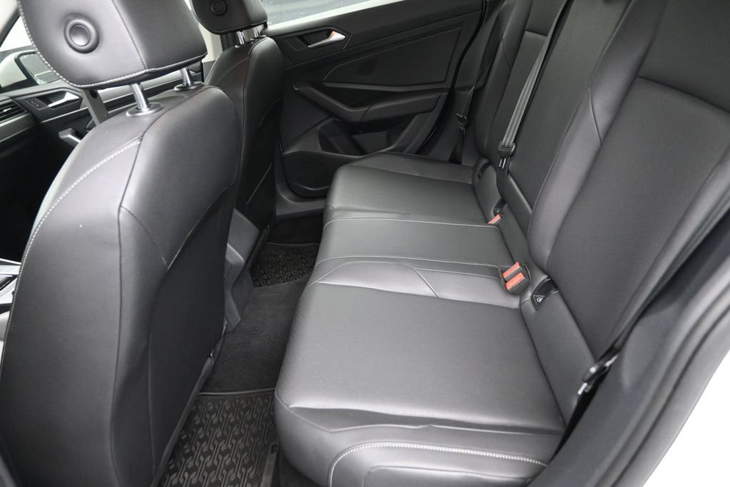 Used 2019 Volkswagen Jetta SE FWD image 14
