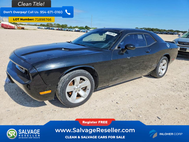 Used 2012 Dodge Challenger SXT RWD image 1
