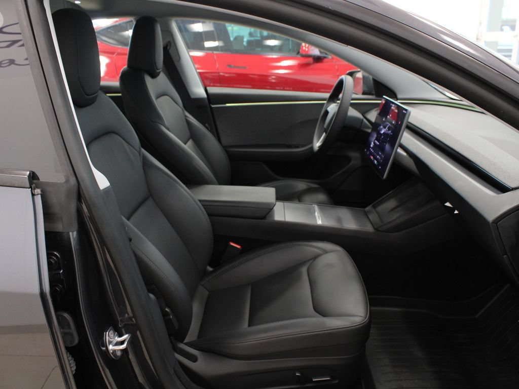 Used 2025 Tesla Model 3 Long Range RWD image 16