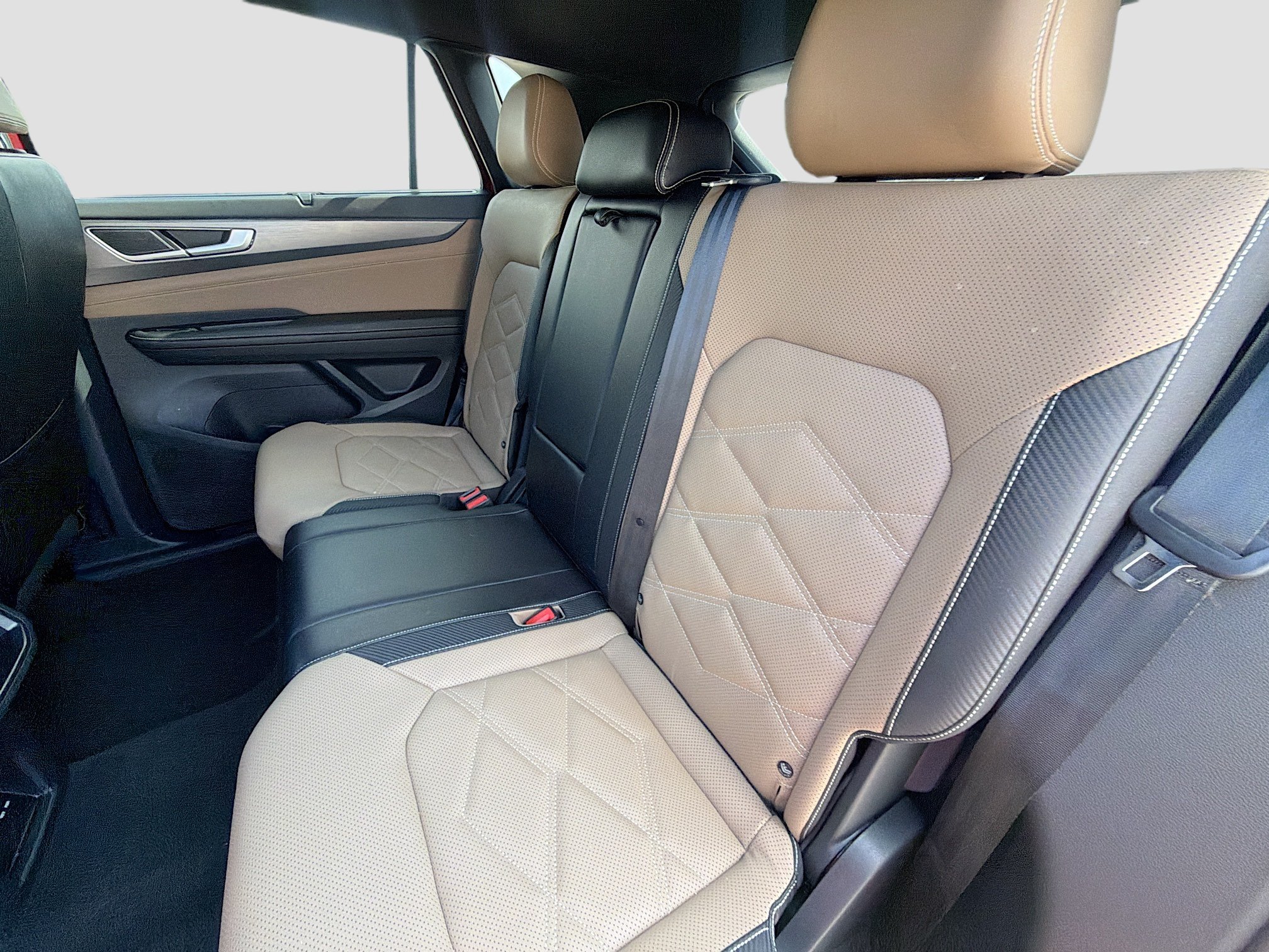 Used 2024 Volkswagen Atlas Cross Sport SE w/ Panoramic Sunroof Package FWD image 20