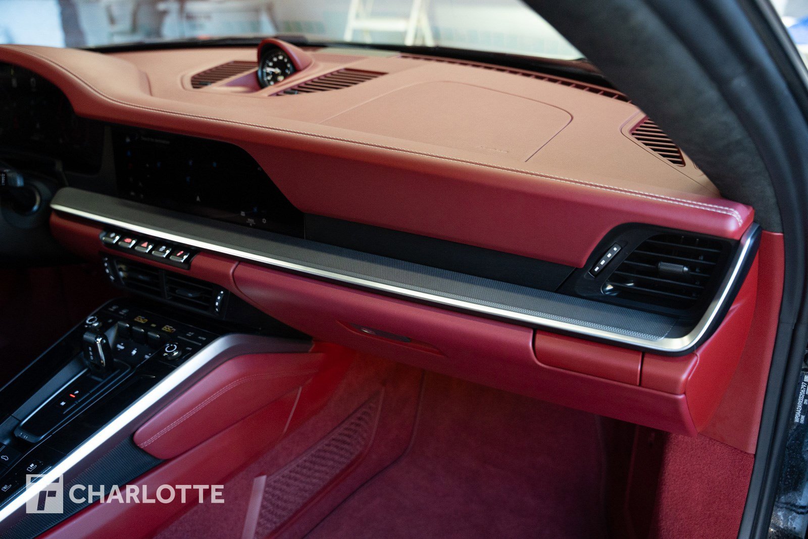 Used 2025 Porsche 911 Carrera image 31