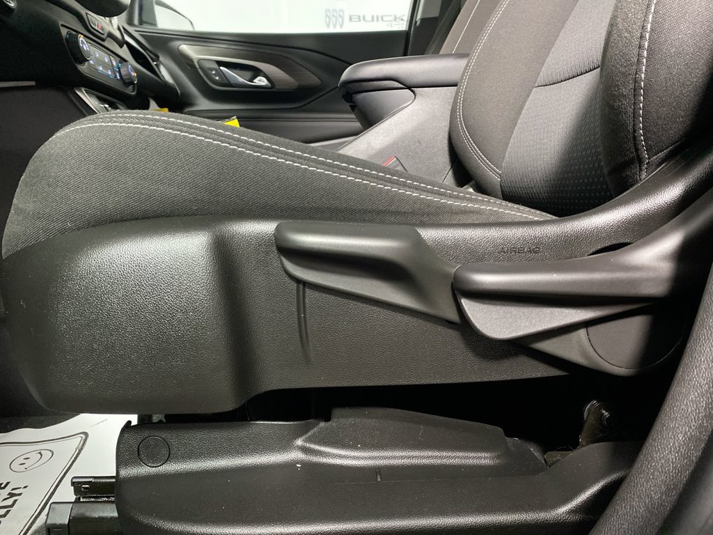 Certified 2023 GMC Terrain SLE FWD image 12