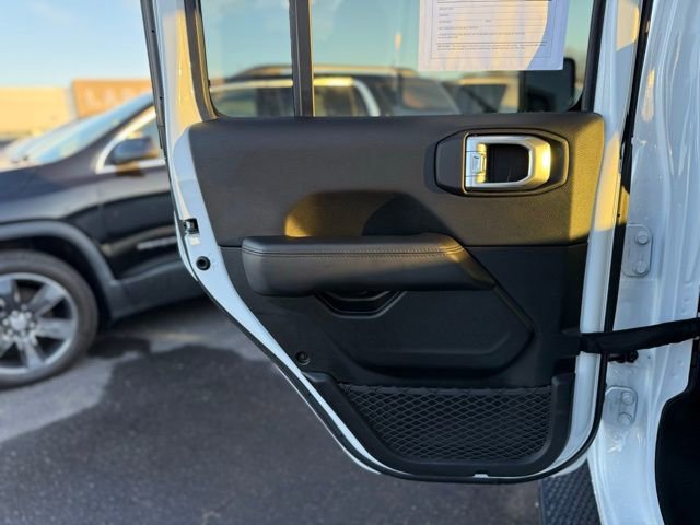 Used 2021 Jeep Wrangler Unlimited Sahara image 14