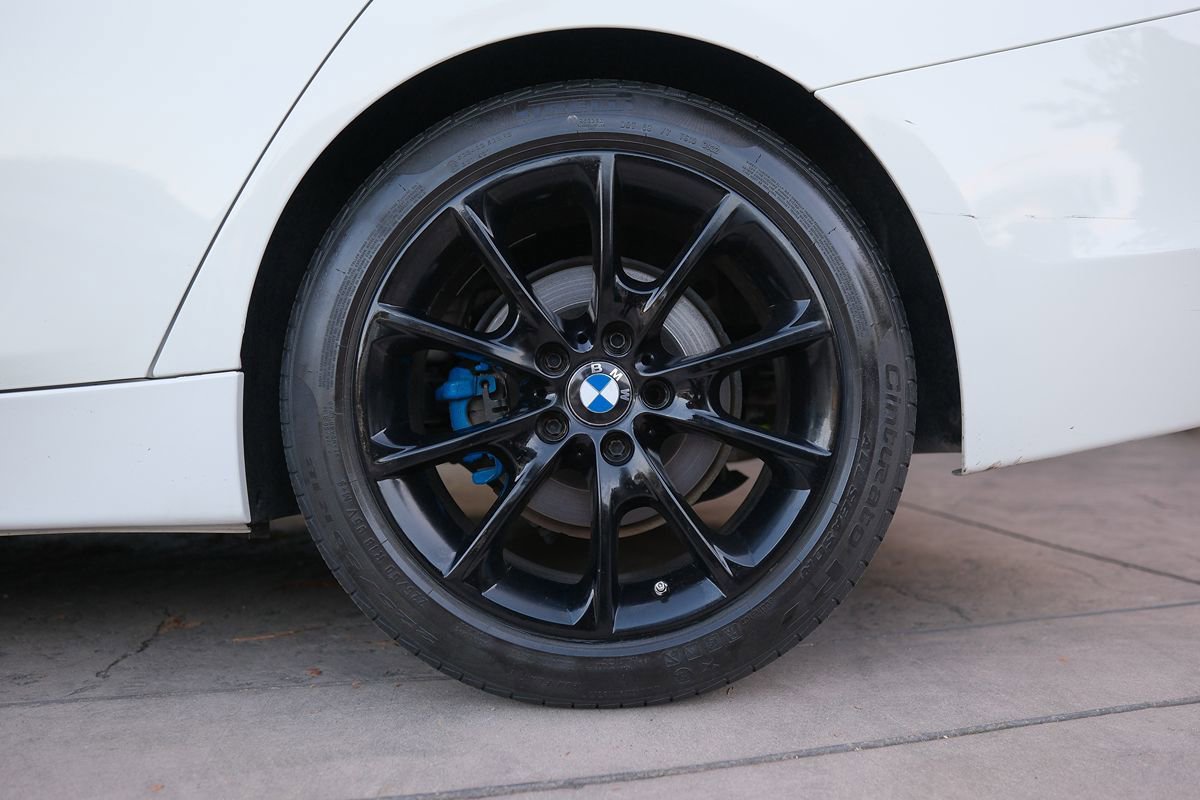 Used 2015 BMW 320i Sedan RWD image 40