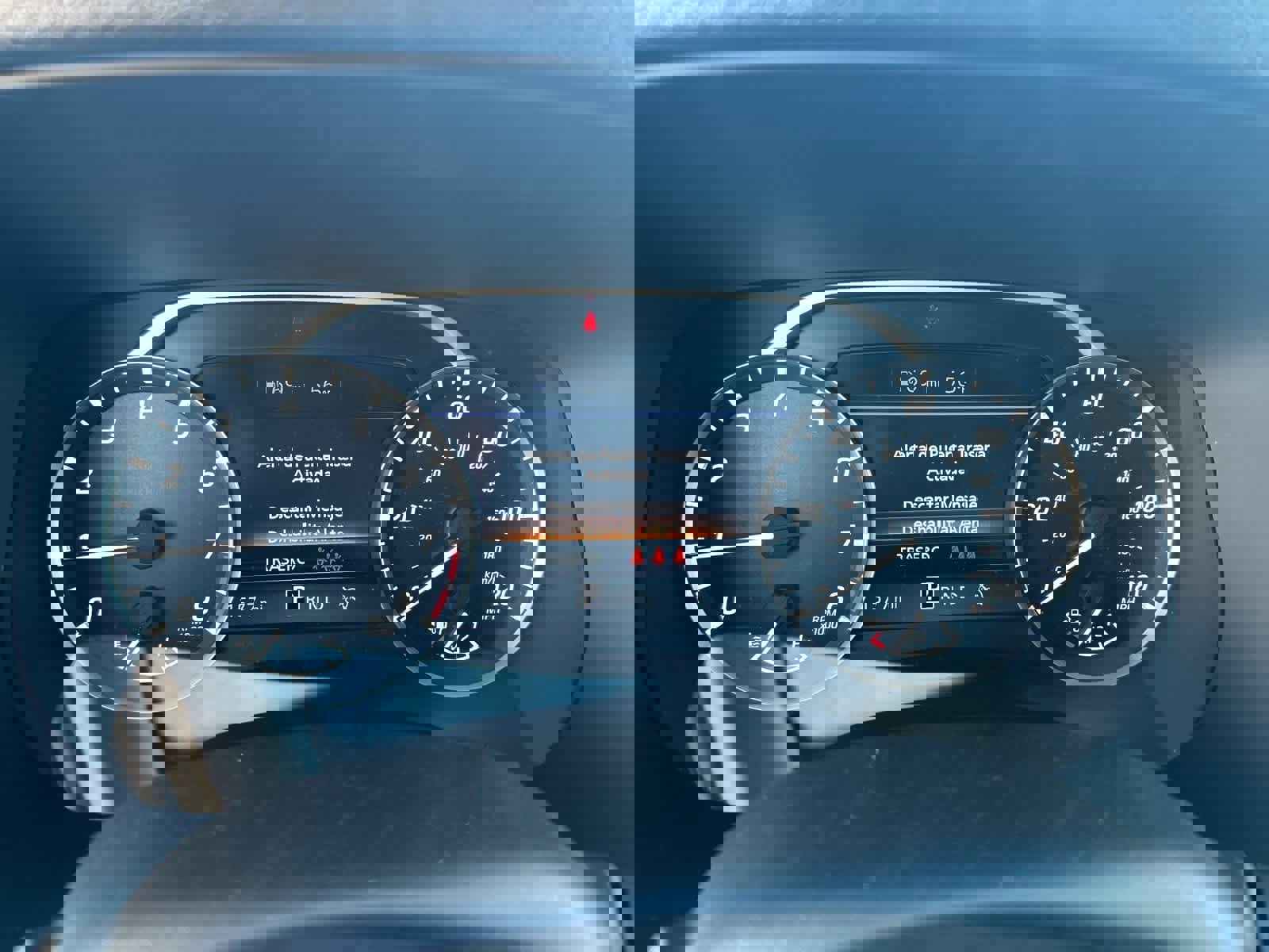 Used 2024 Nissan Frontier SL image 34