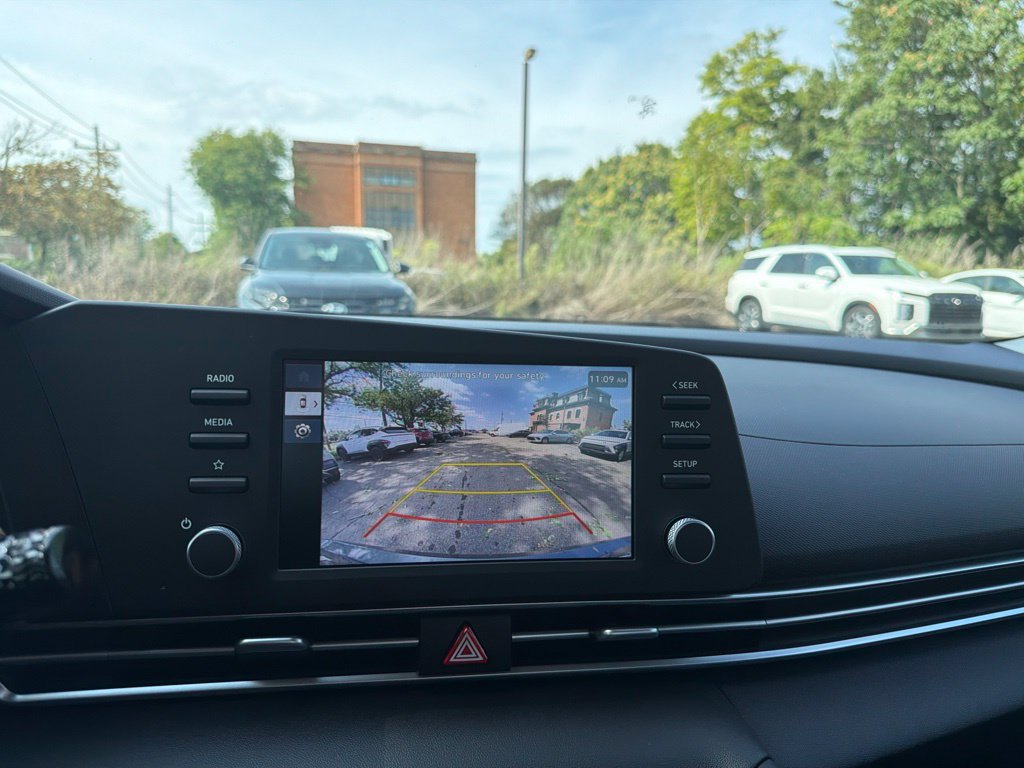 New 2026 Hyundai Elantra SE FWD image 24
