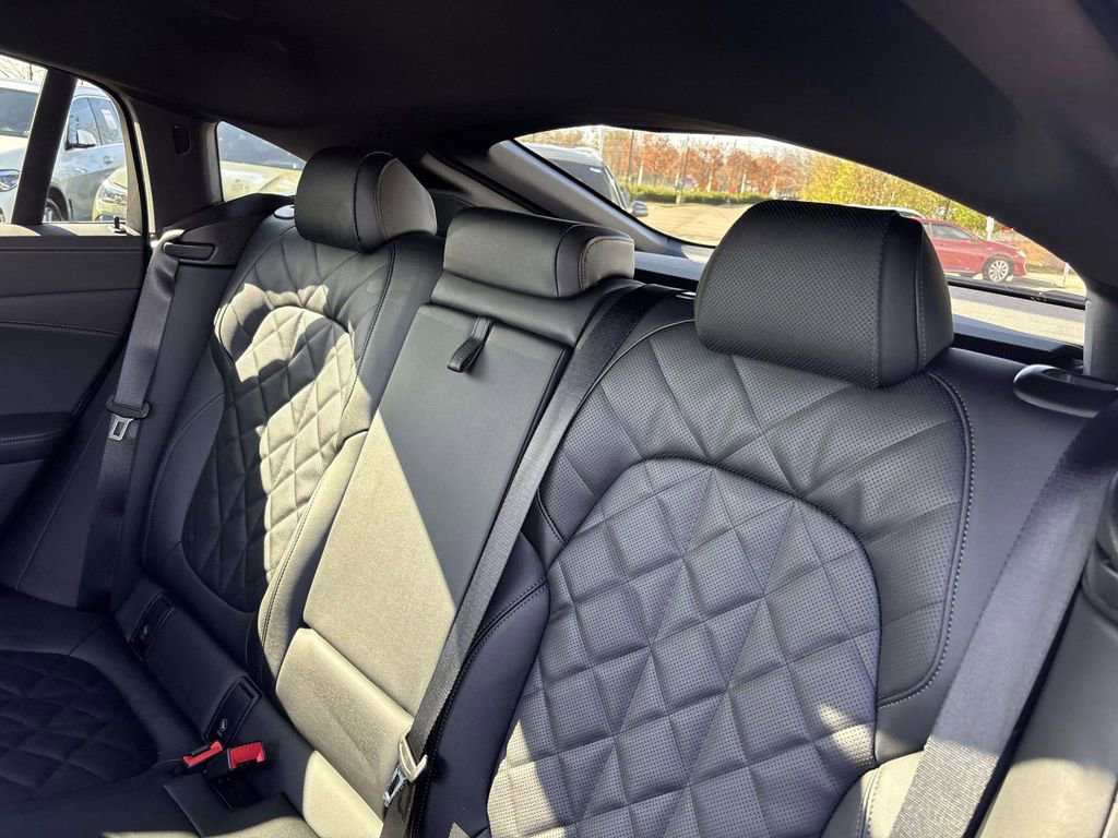 New 2026 BMW X6 xDrive40i image 27