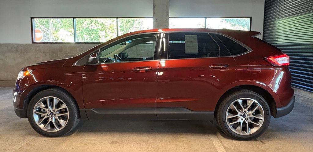 Used 2016 Ford Edge Titanium w/ Equipment Group 302A AWD/4WD image 2