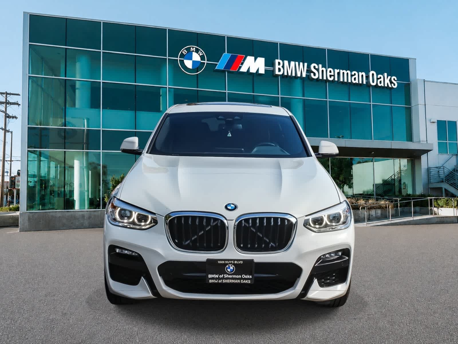 Used 2020 BMW X4 xDrive30i w/ M Sport Package 2 AWD/4WD image 2
