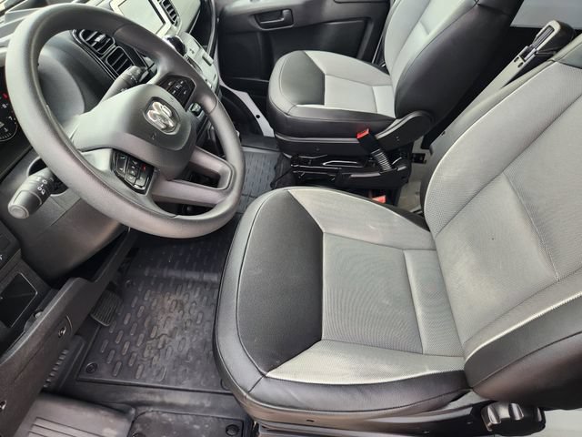 Used 2025 RAM ProMaster 2500 w/ Convenience Group FWD image 14