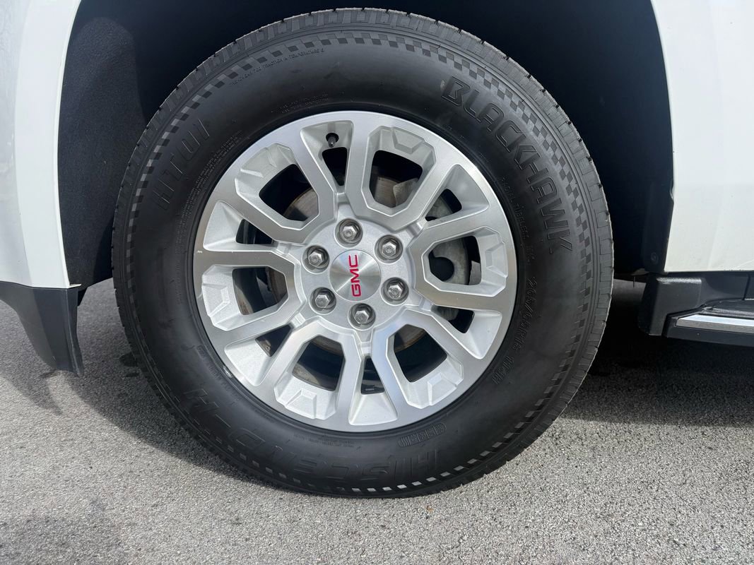 Used 2016 GMC Yukon SLT AWD/4WD image 11
