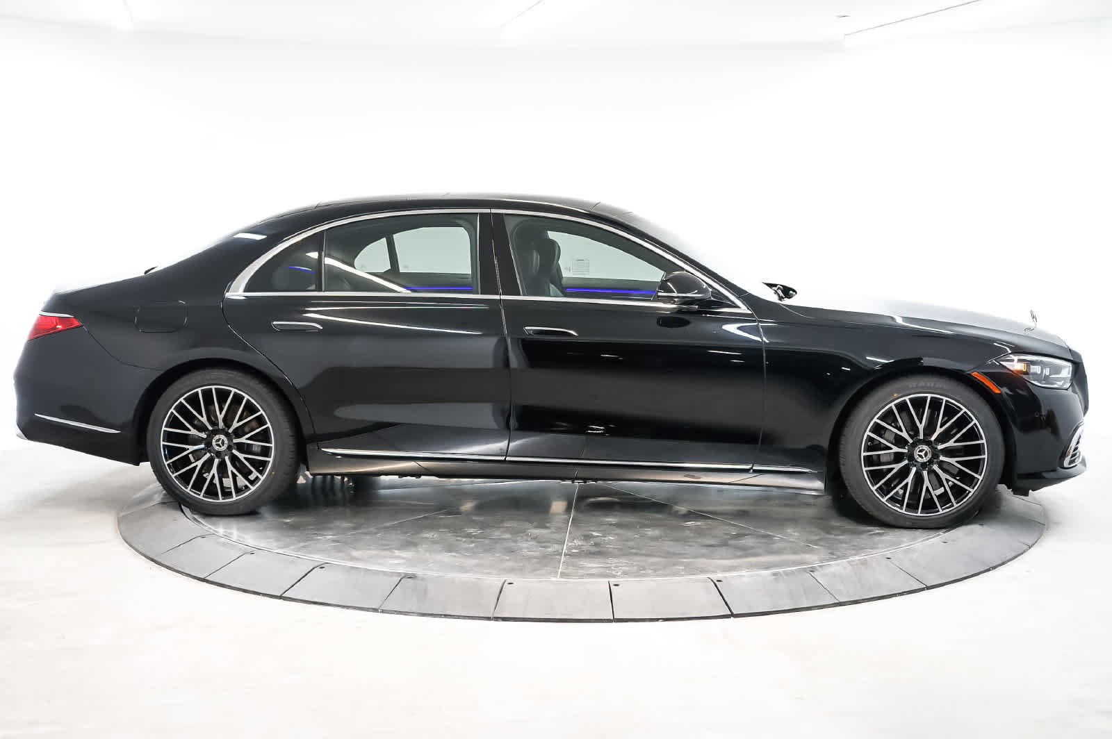 Used 2025 Mercedes-Benz S 580 4MATIC Sedan image 8