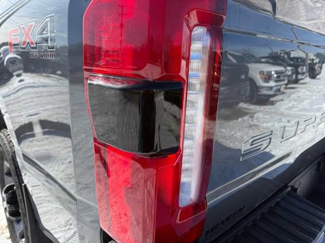 Used 2024 Ford F250 Lariat w/ Sport Appearance Package image 39