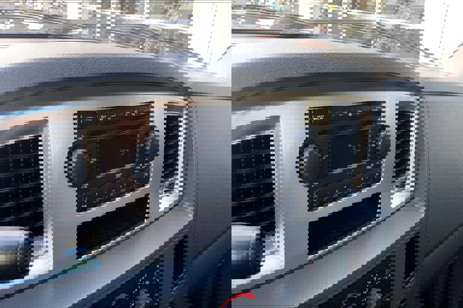 Used 2007 Dodge Ram 1500 Truck SLT image 27