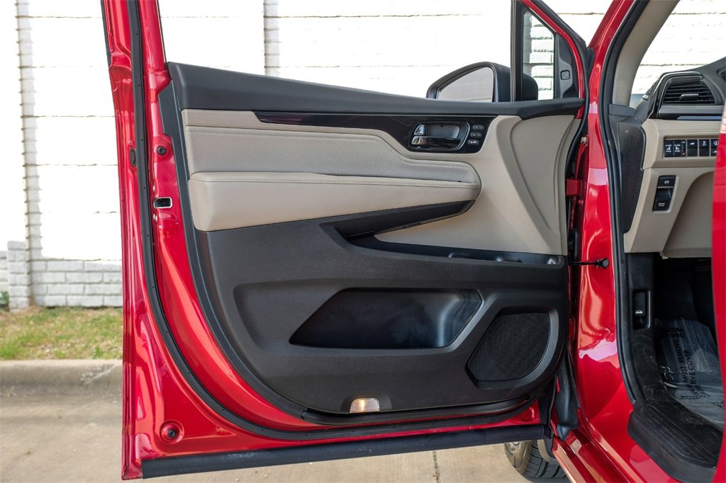 Used 2023 Honda Odyssey Touring image 46